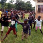 Supervision of the children of the village I of Mutambara in Rumonge commune